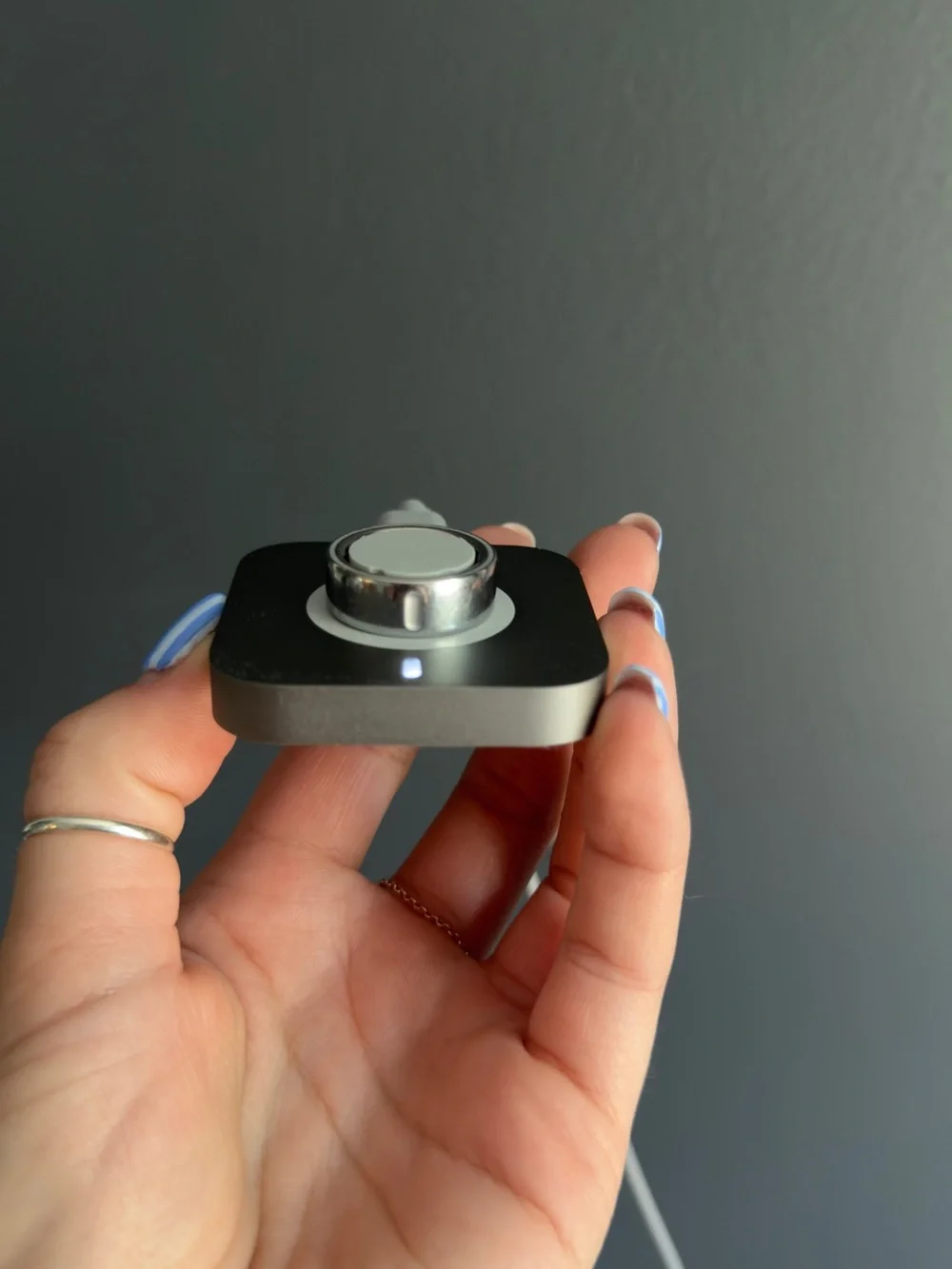Oura Ring 4 Smart Ring — Silver